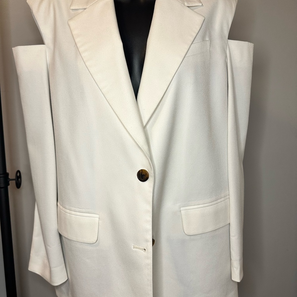 Elegant White Women's Blazer